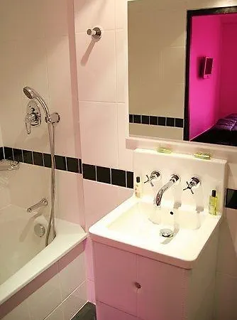 Standard Design Hotel Paris